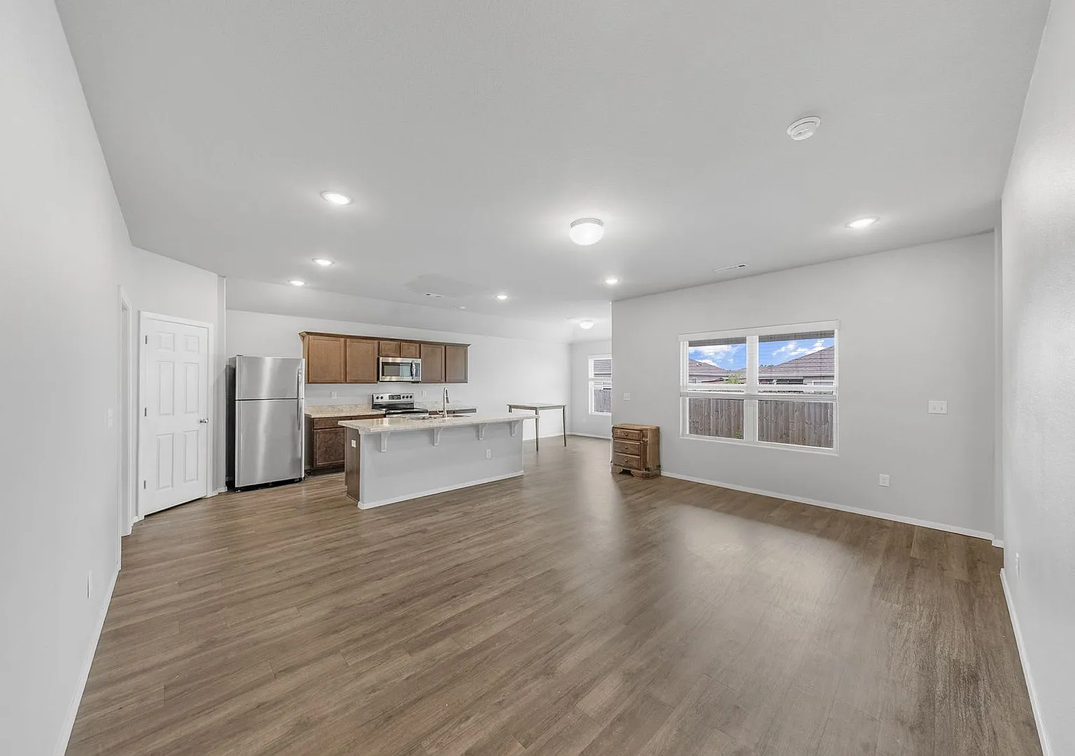 4 Bedroom 2 Bath in Morningside Estates — Photo 3
