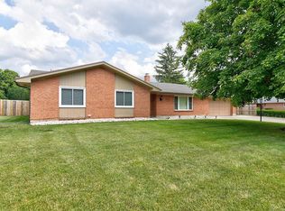 5712 Daphne Ln, Dayton, OH