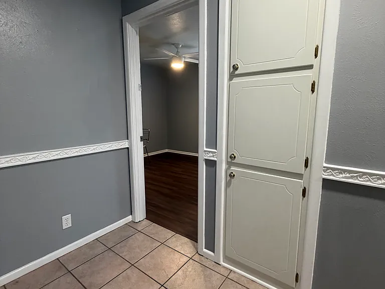 809 W Cheryl Ave — Photo 14