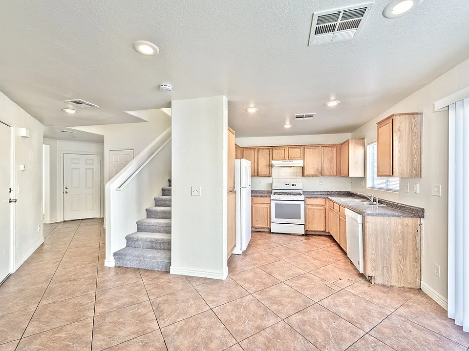 5908 Mahogany Mountain Dr