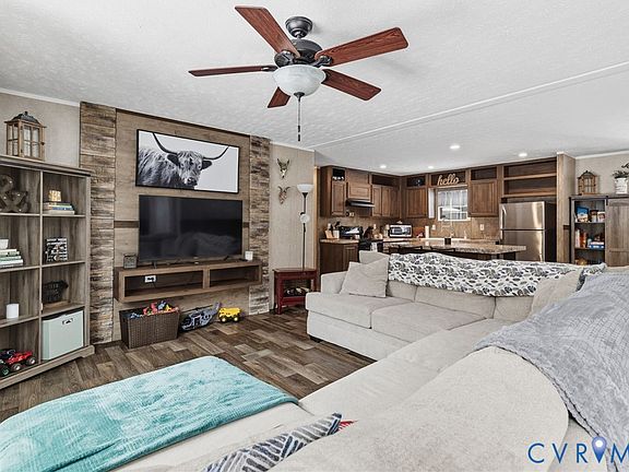 2nd image of 930 Evans Rd