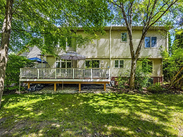 3481 Castlewood Ct — Photo 6