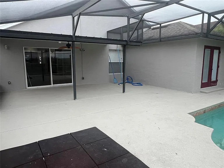1063 Bluegrass Dr — Photo 25