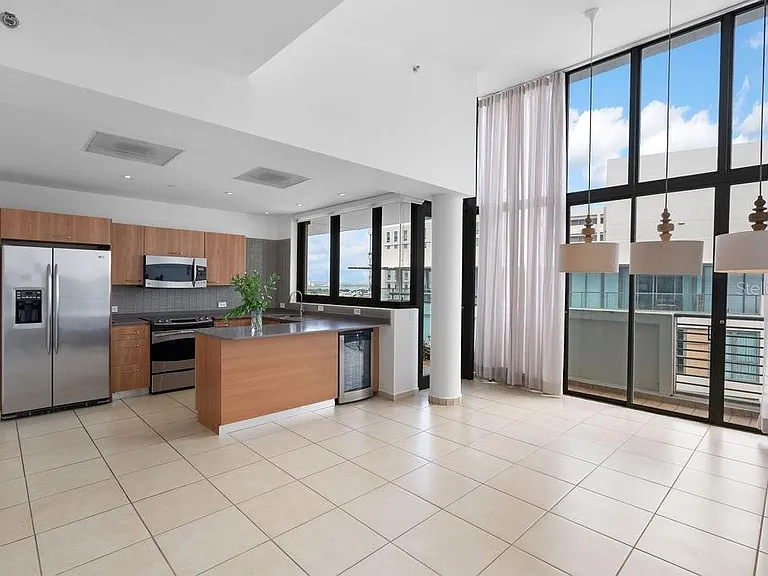 1511 Ponce De Leon Ave #Penthouse 481 — Photo 3