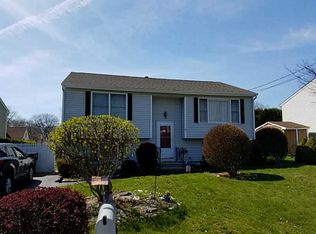 9 Samuel Ct, Cranston, RI 02920