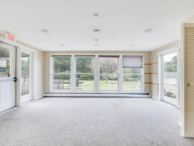 863 Interchange Rd — Photo 14