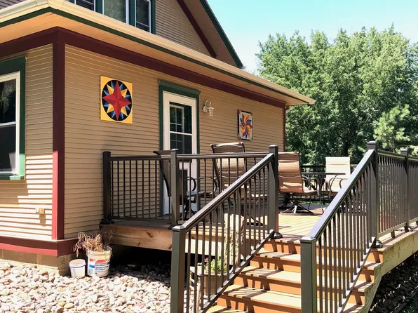 417 Valley Dr, Valley Springs, SD 57068