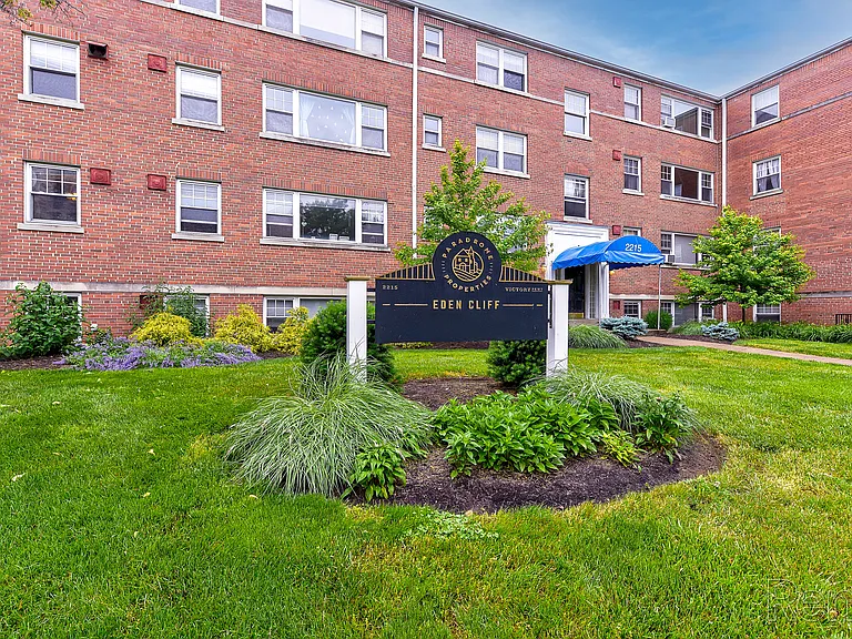 Eden Cliff Apartments — Photo 22