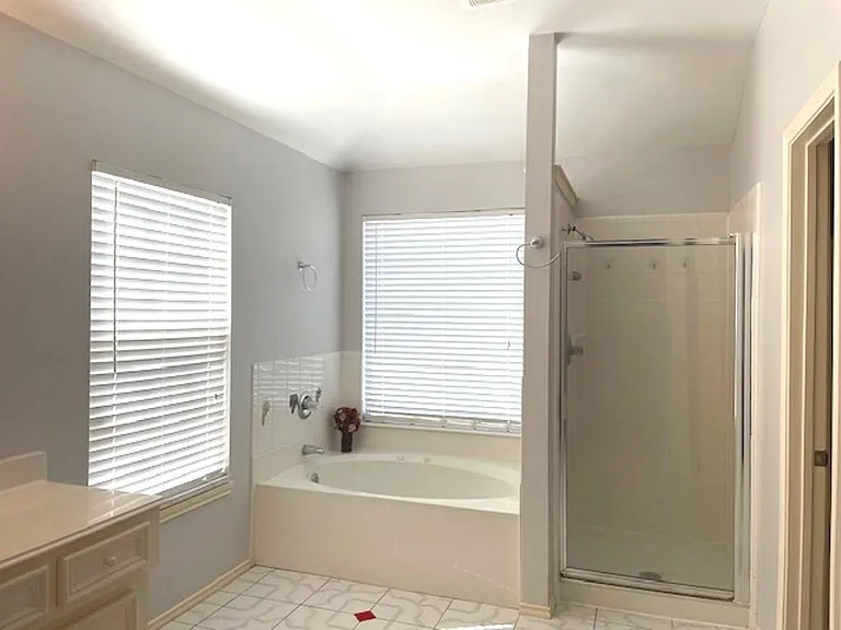 12827 Magenta Oaks Dr — Photo 17