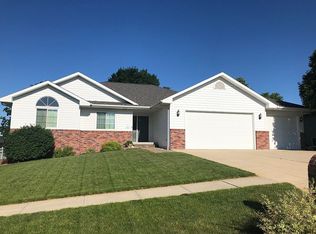 1403 Longhorn Dr, Norfolk, NE 68701
