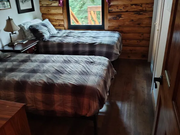 (undisclosed Address), Sun Valley, NV 89433