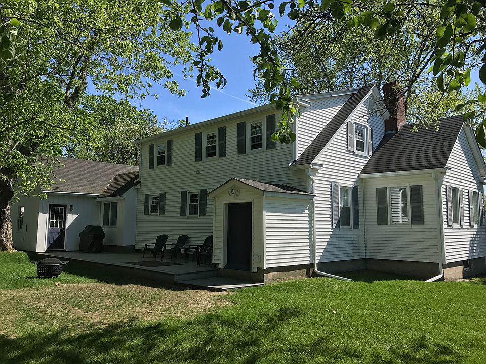 2nd image of 234 Stroudwater St