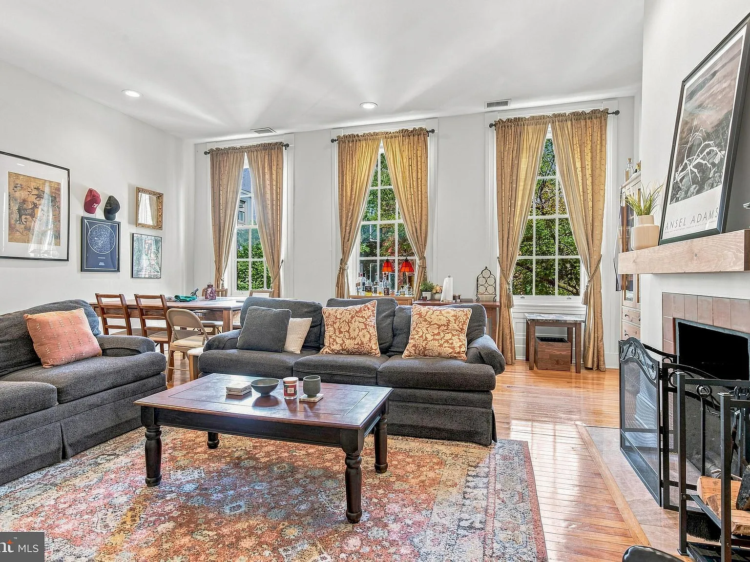 1 bed, 1.0 bath, 900 sqft, $2,700 — Photo 2