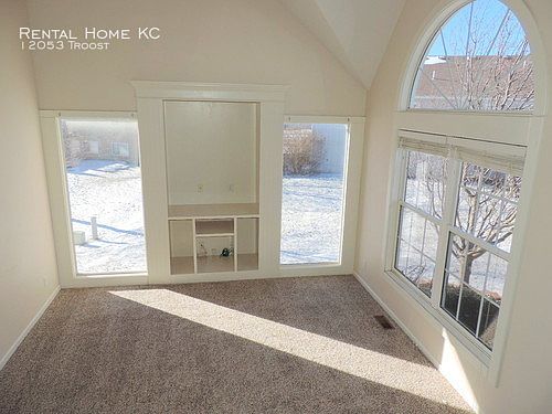 5th image of 12053 S Troost St