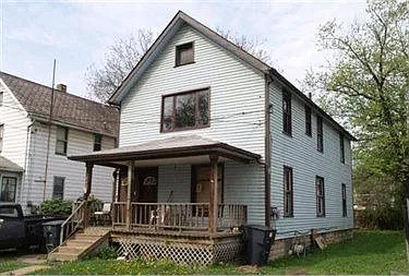 843 Whittier Pl NE photo 1