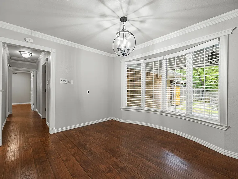 2231 Shadywood Ct — Photo 18