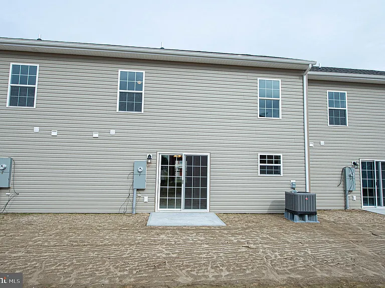 242 Morgans Ct — Photo 6
