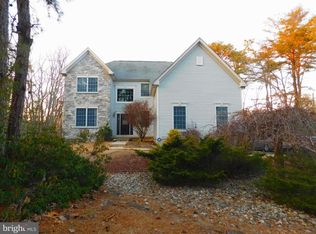 2 Highland Trl, Medford, NJ 08055