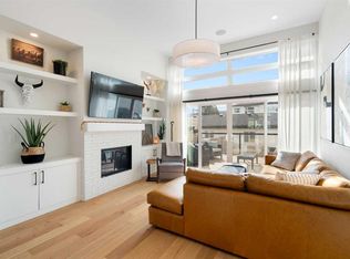 4615 NE 20th Ave NW, Calgary, AB T3B 0T9