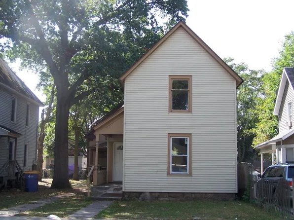 112 Stewart St SW, Grand Rapids, MI 49507