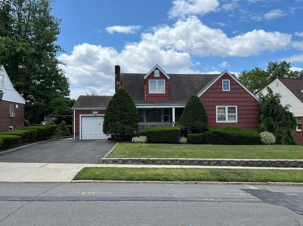 132 Bell Ave, Hasbrouck Heights, NJ 07604