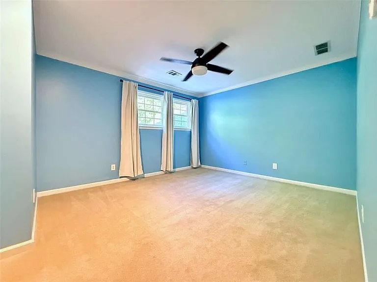 8710 Mount Rushmore Dr — Photo 16
