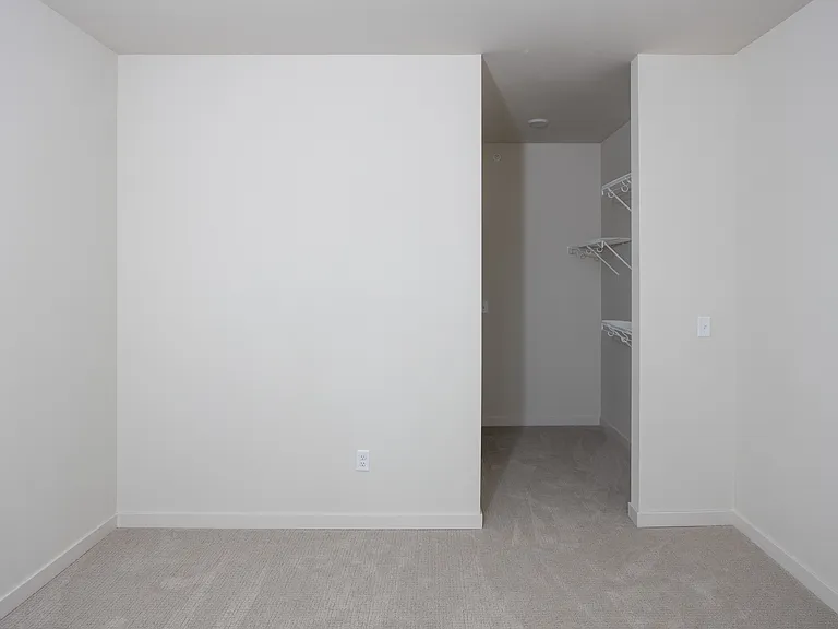 Riverhouse Apartments — Photo 15