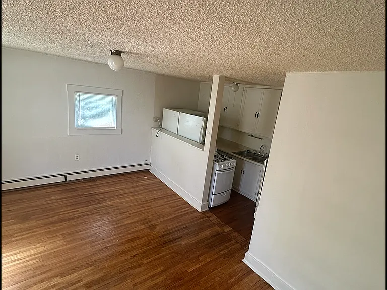 234 Santa Fe Ave #6 — Photo 3