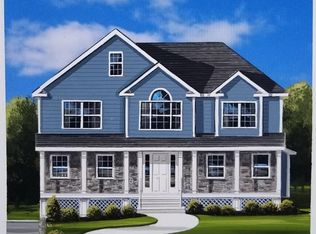 7 Hickory Hill Rd, Valley Cottage, NY 10989