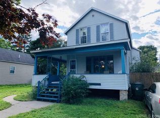 404 S 13th St, Escanaba, MI 49829