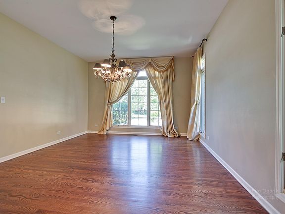 5th image of 897 W Lukas Ave