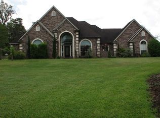 114 Deer Trl, Lake Jackson, TX 77566