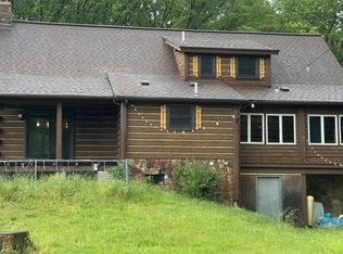 2608 E Sutton Rd, Metamora, MI 48455