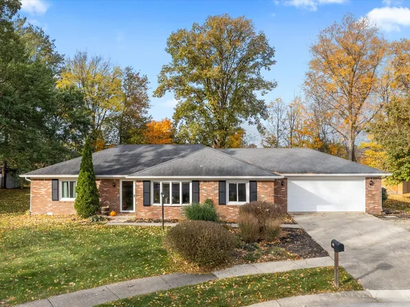 518 Bridge Ct, Fortville, IN 46040