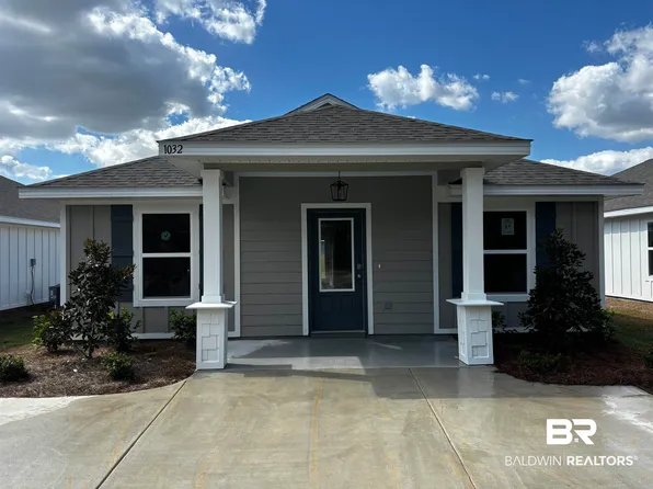 1032 S Bay St, Foley, AL 36535