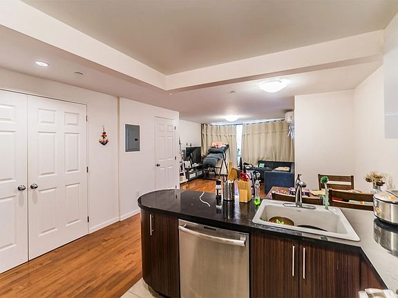 5th image of 13646 41st Ave #3EE