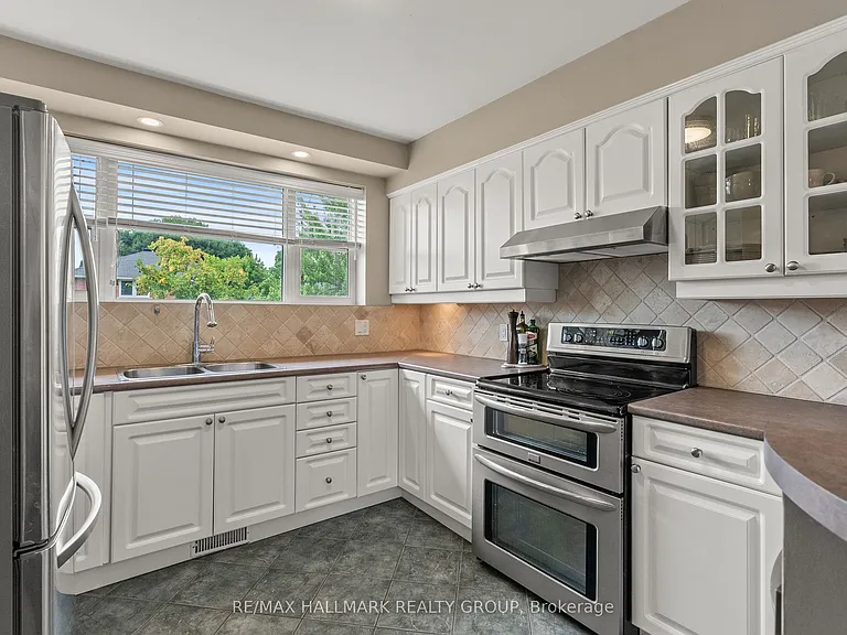 701 Cole Ave S — Photo 5