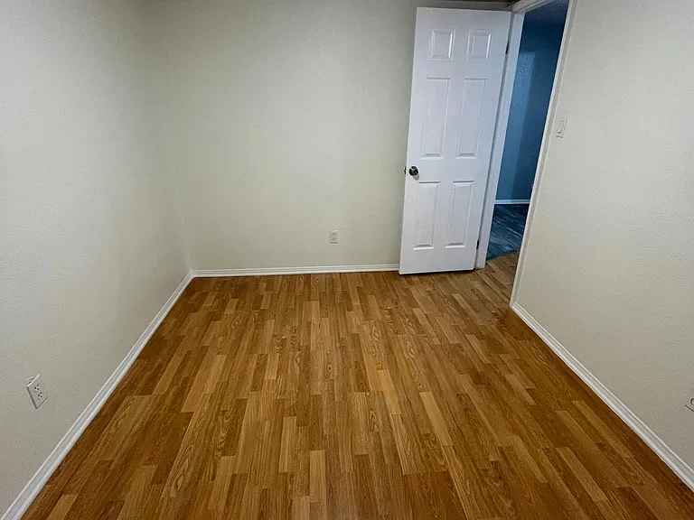13423 Olive Dr #4 — Photo 8