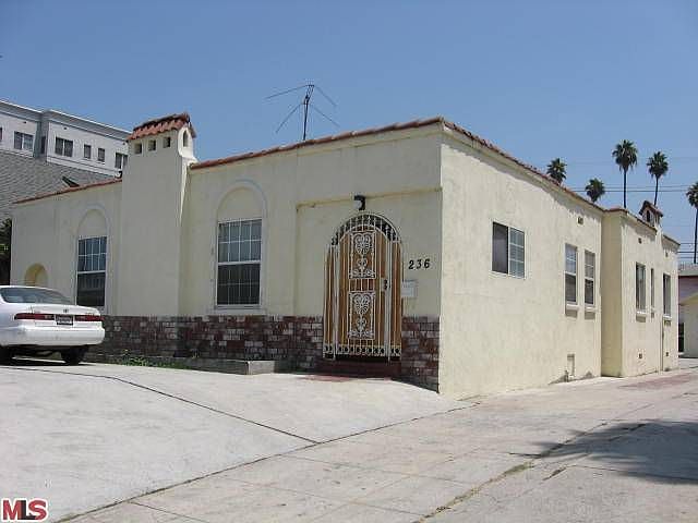 1st image of 236 N Berendo St