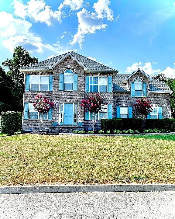 1st image of 7621 Shadewell Dr