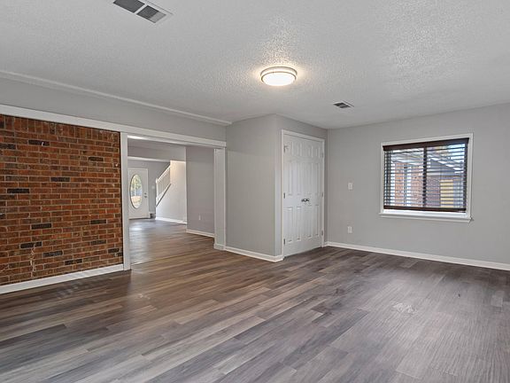 3rd image of 7526 Millbridge Dr