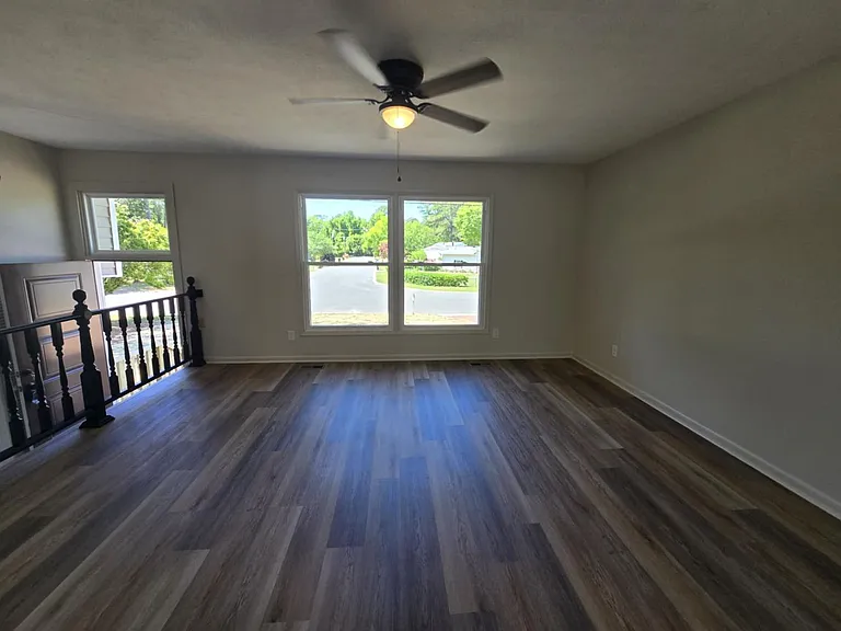 1819 Cawdor Dr — Photo 11