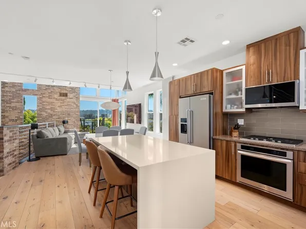 2470 Via Alta, San Diego, CA 92108