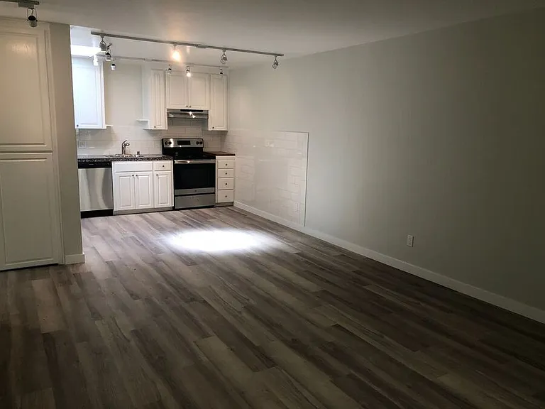 1737 Jackson St #304 — Photo 11
