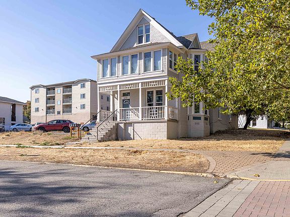 3rd image of 422 4th St