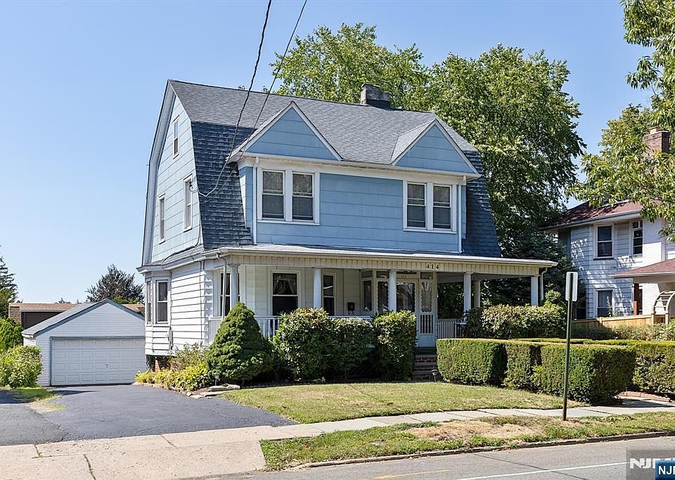 1st image of 414 Larch Ave