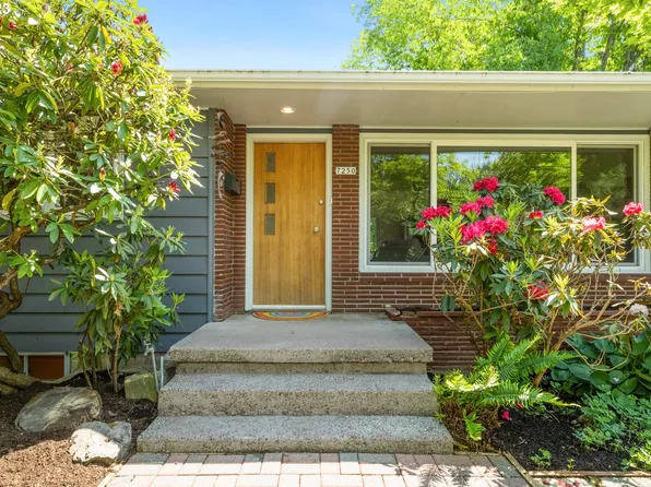 7250 SE Sherman St, Portland, OR 97215