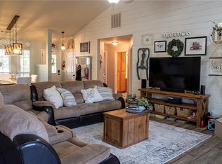 24 Rettendon Ln, Bella Vista, AR 72714