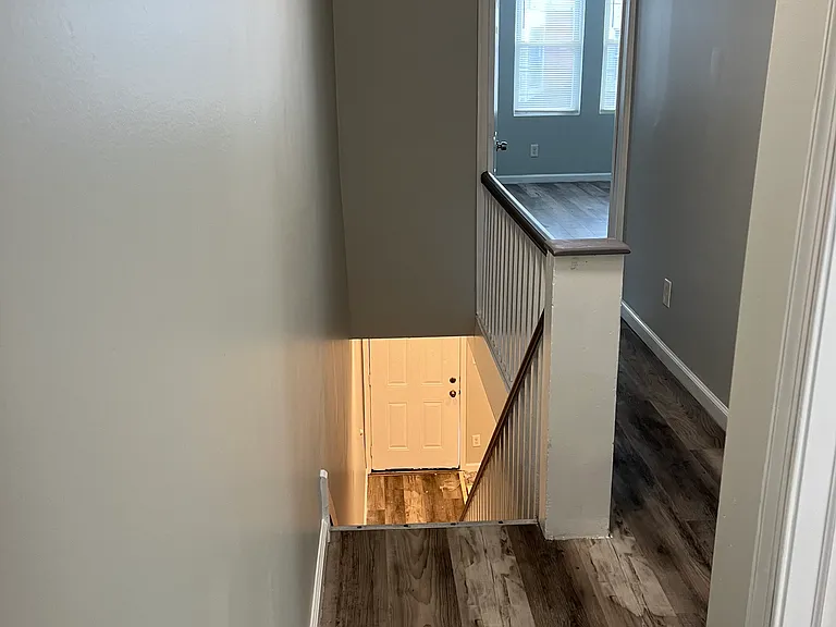 145 E Pleasant St — Photo 8