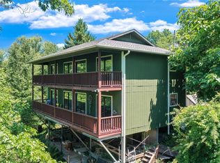 4012 Darryl Ln, Gainesville, GA 30506